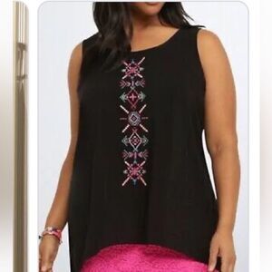 Torrid Aztec-y Flowy top 🌻